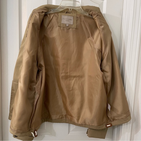 Hudson and Barrow Lightweight Oversized Tan Shirt Jacket - Mens: Small. - Picture 3 of 11